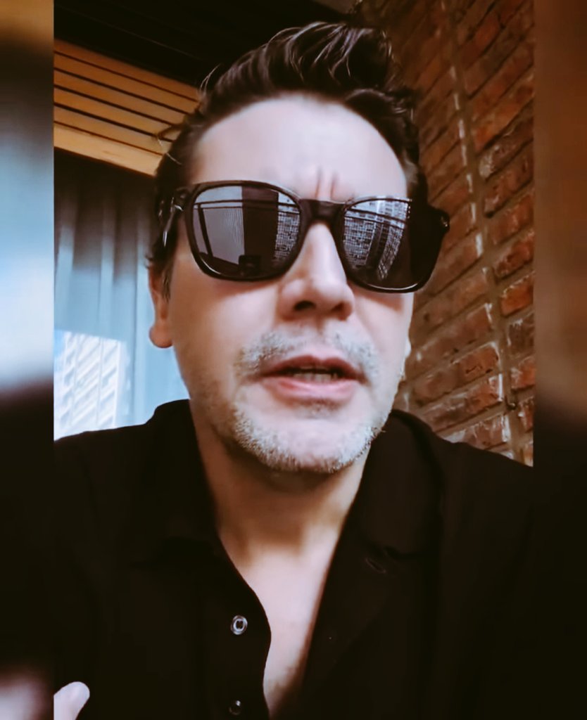 dianadosanto's tweet image. ¡SÓLO SE QUE NO ENTIENDO NADA!
¿SABÍAN QUE SEGUIMOS PAGANDO A VAGOS PLANEROS HOY MÁS QUE NUNCA?
POR ESO ESTÁN EN SILENCIO
LOS JUBILADOS COBRAN MENOS QUE LOS VAGOS PLANEROS DE 💩 EN SU PUTA VIDA TRABAJARON
@JMilei ÉSO NO FUÉ LO QUE PROMETIÓ
LO VOTÉ PORQUE @mauriciomacri SUGIRIÓ.