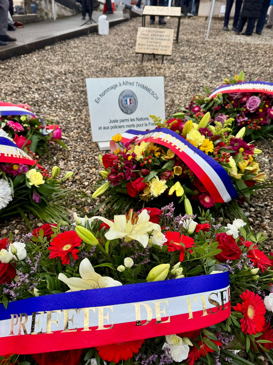 Image de Préfète de l'Isère - #Mémoire 👮 | La préfète de l'Isère a présidé ce mardi aux côtés du maire de Voiron, une cérémonie e