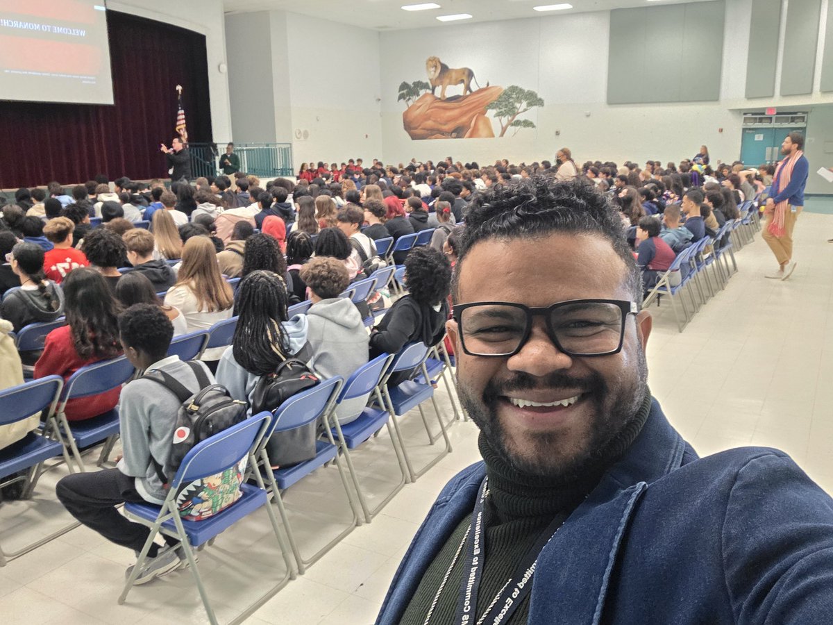 Lyons Creek Middle School tweet media