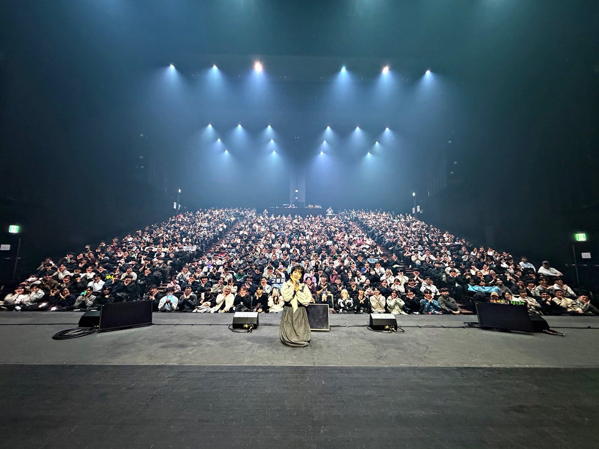 2026 윤하 소극장 콘서트 ＜빛나는 겨울＞ DAY 10🌟

#윤하 #YOUNHA #혜성은_지지않는다🌠 #윤하_홀릭스💓 #소극장콘서트 #빛나는겨울