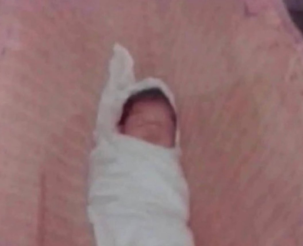 EstudanteDepres's tweet image. Eu em 1997 perdendo tempo ao invés de estar estudando pra um concurso