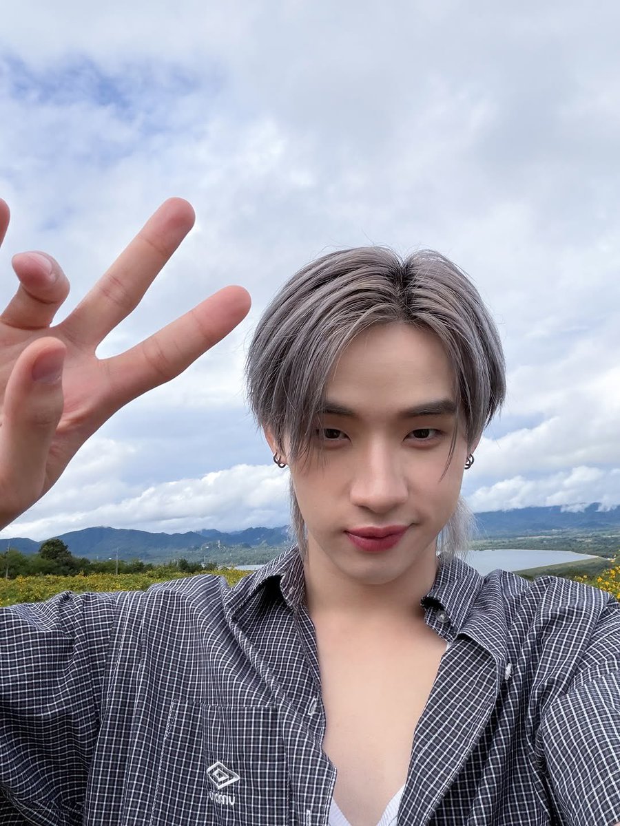 𝗡𝗶𝗴𝗵𝘁. tweet media