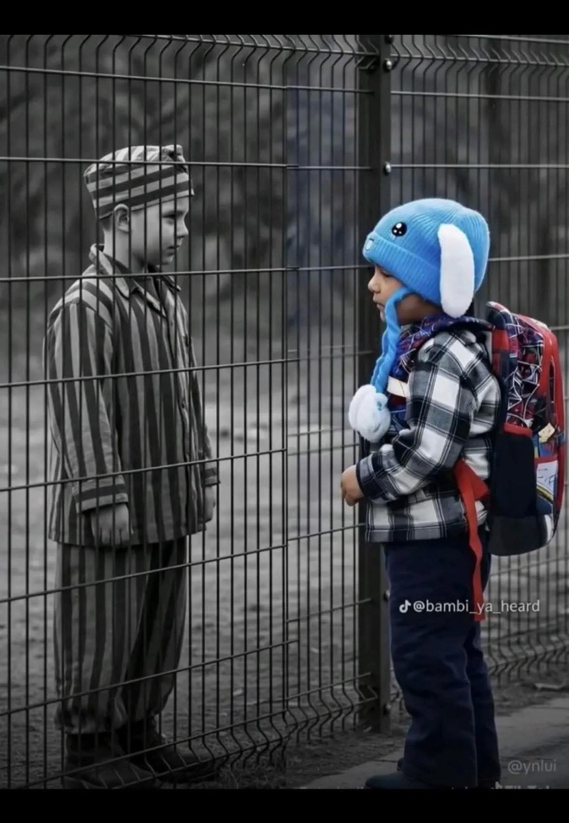 Kittybox1's tweet image. Hey @SecRollins 
@IntlCrimCourt