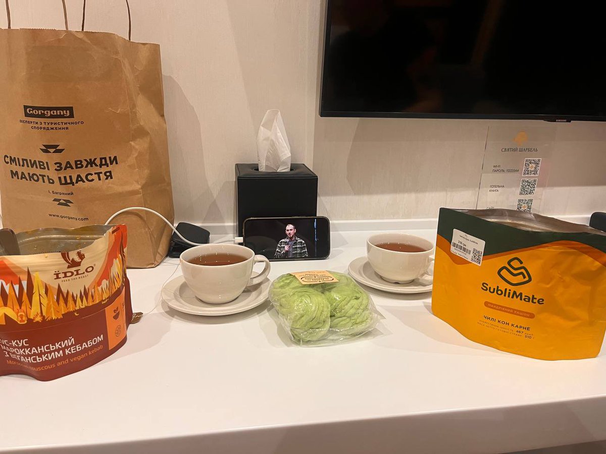 Їжа смачна на відпочинку, а під жарти <a href="/svlipko/">Сергій Ліпко</a> ще краще.
Ходіть на стендати любі друзі, і живіть трохи то життя поки є можливість.