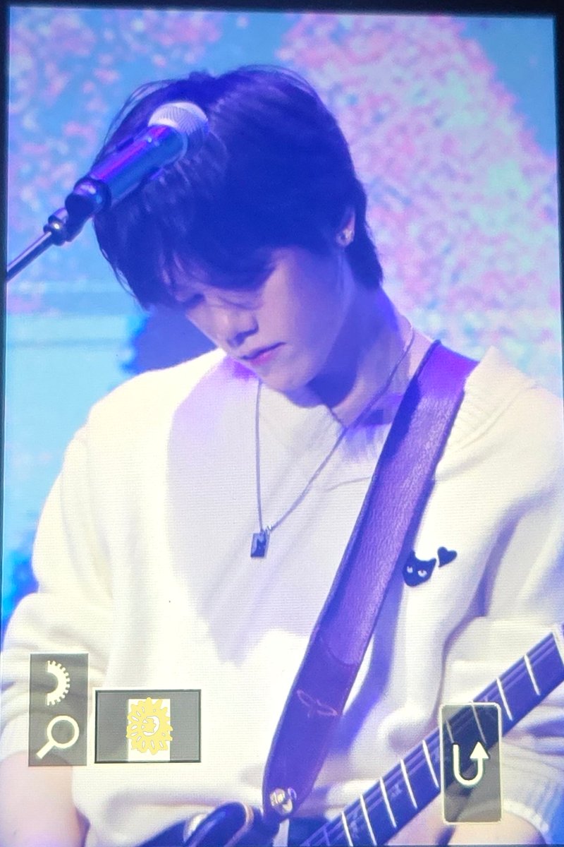 Helianthus712's tweet photo. 260130 awesome

🎸

#엔플라잉 #NFlying 
#차훈 #Chahun https://t.co/5eATr7gPf9
