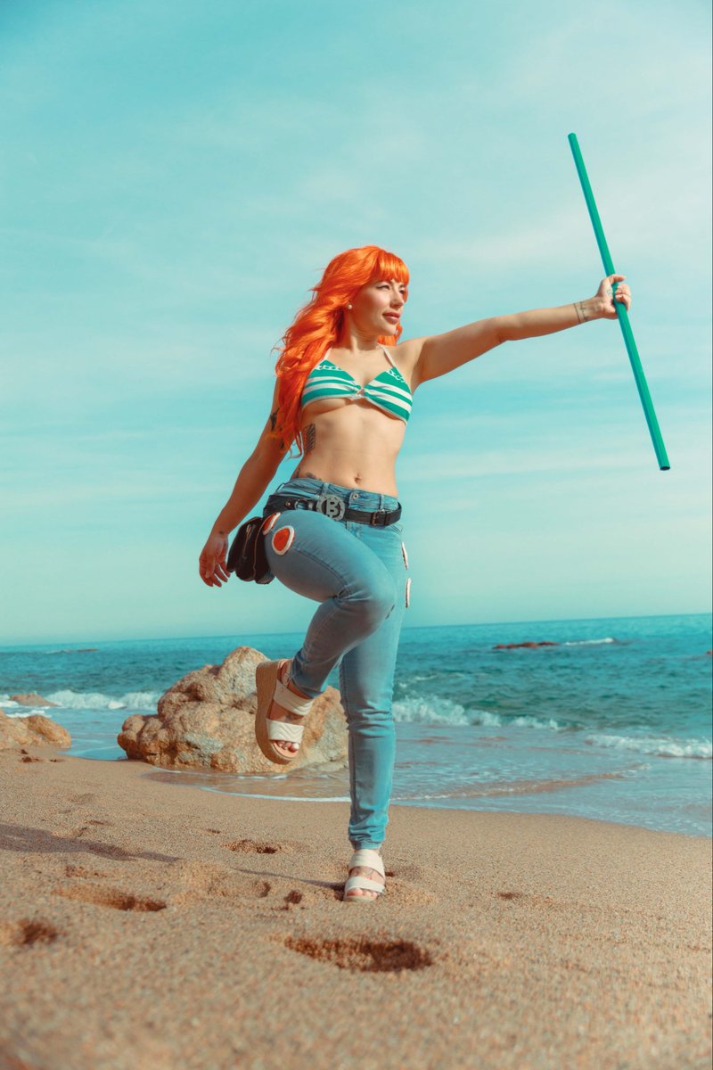 In the last 7 days i was gifted 3 NEW  Nami costumes and I already had another one new I didn't released yet...

You know what is coming soon don't you???