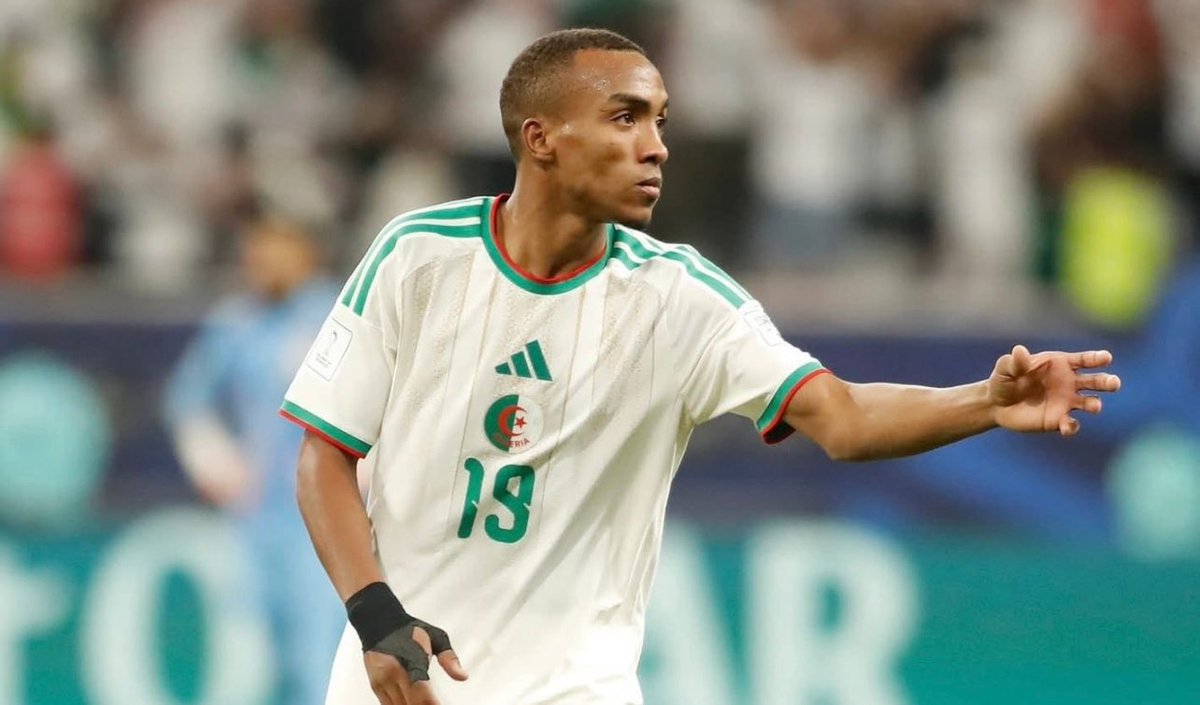 Mohamedyou85246's tweet photo. 🚨 Avec les blessures de Hadjam et  Chergui, #Petkovic étudie des alternatives pour la défense dès le stage de mars.
🔹 Options :
• Elyaz Zidane (si régularisation avec le Betis)
• Nair 
•  #Abada 
🎯 : consolider la défense et préparer l’avenir des Verts.
🗞️@winwinallsports https://t.co/oJH63XeIAS