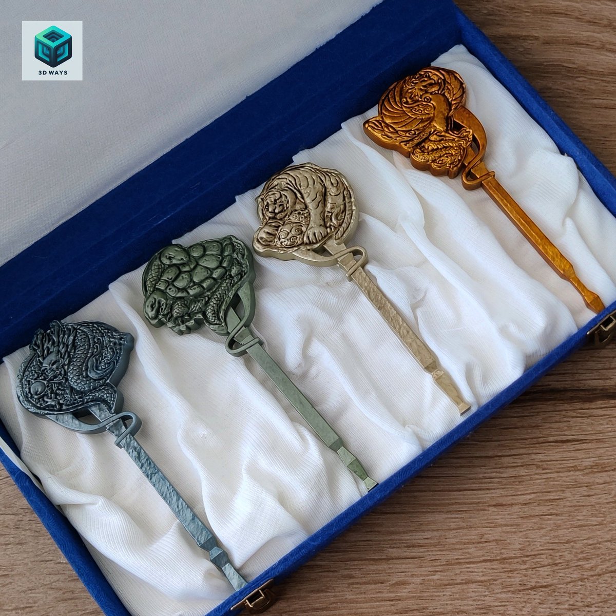 Dways3's tweet photo. Shenmue 2 Buddha statue puzzle keys prop ready ποΈ. Each key is about 15cm in length.
#Shenmue2
#Shenmue4
#shenmueprops
#bluedragonkey
#snaketortoisekey
#whitetigerkey
#phoenixkey https://t.co/YtsSjB8gng