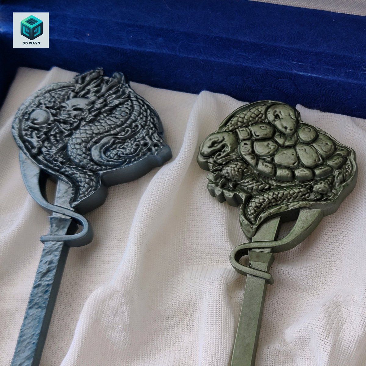 Dways3's tweet photo. Shenmue 2 Buddha statue puzzle keys prop ready ποΈ. Each key is about 15cm in length.
#Shenmue2
#Shenmue4
#shenmueprops
#bluedragonkey
#snaketortoisekey
#whitetigerkey
#phoenixkey https://t.co/YtsSjB8gng