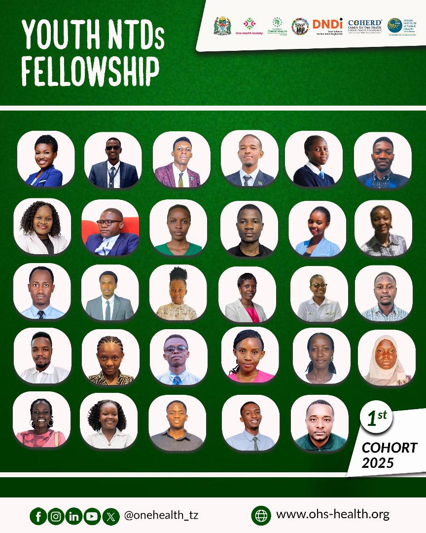NkubaCharlez's tweet photo. Giving back to my community in 2025 was so rewarding. 2026, I manifest global health spaces &amp; opportunities.I see myself in positions like Youth Leader, @WorldHealthSmt, occupying youth spaces in the @WHO.. This tweet today shall be evidence that there is power in doing the work https://t.co/ggP0hAf6hY