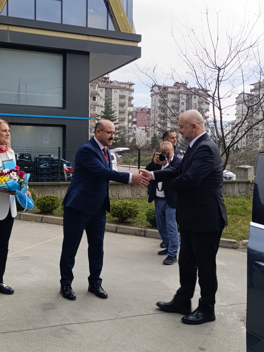 SGKOrdu's tweet photo. Ordu programı kapsamında ilimizi ziyaret eden Kurum Başkanımız Sayın Dr. Raci Kaya, İl Müdürlüğü personelini ziyaret ederek çalışmalar hakkında bilgi aldı. #sgk https://t.co/hJvZpglVKS