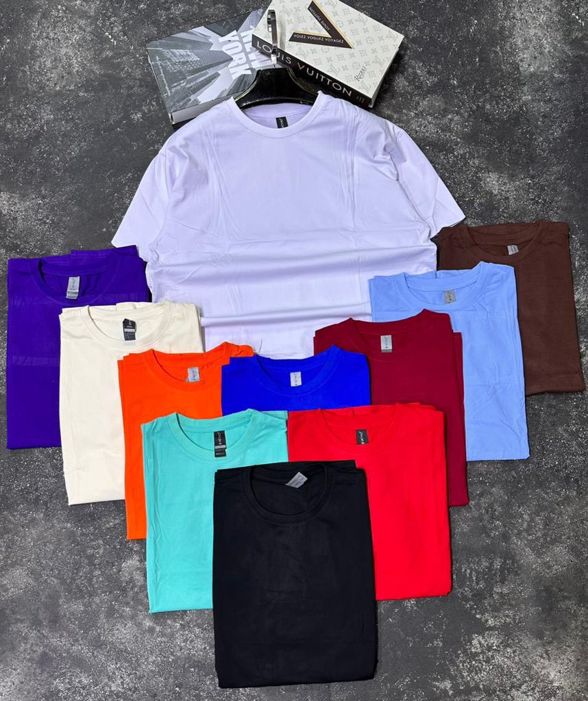 🔴 RT FORTEMENT APPRÉCIÉ 🙏🏾

T-SHIRTS QUALITÉ PREMIUM  
À DES PRIX QUI DÉTRUISENT LA CONCURRENCE 🔥

👕 TISSU TOP QUALITÉ – CONFORT &amp; DURABILITÉ  .
💰 PRIX IMBATTABLE : 3 000 XAF UNIQUEMENT  .
📏 TAILLES DISPONIBLES : M – L – XL – XXL – 3XL

🚚 LIVRAISON &amp; EXPÉDITION PARTOUT AU