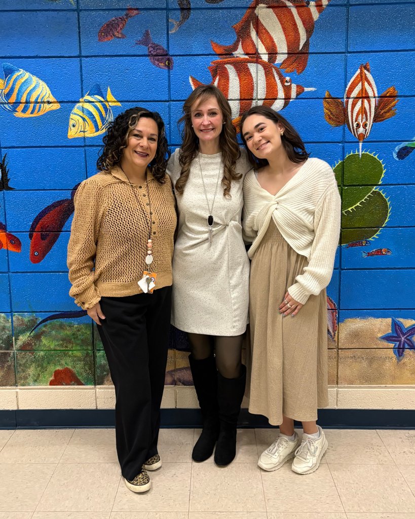 We are so excited to announce the 2025-26 Teacher of the Year, Laura Pechal, and Paraeducator of the Year, Nina Datz! Congratulations to these wonderful educators!