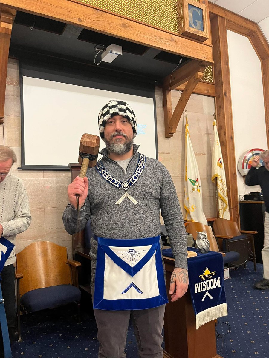 TheTravelingMa5's tweet photo. WM Chris Menke all prepped for a cold stated meeting in January! Hear his whole story on Episode 128: Finding The Craft!
https://t.co/BUNqQE51sC
#Freemason #Podcast #WinterHasCome #January #Brothers https://t.co/4iPRvn6qjy
