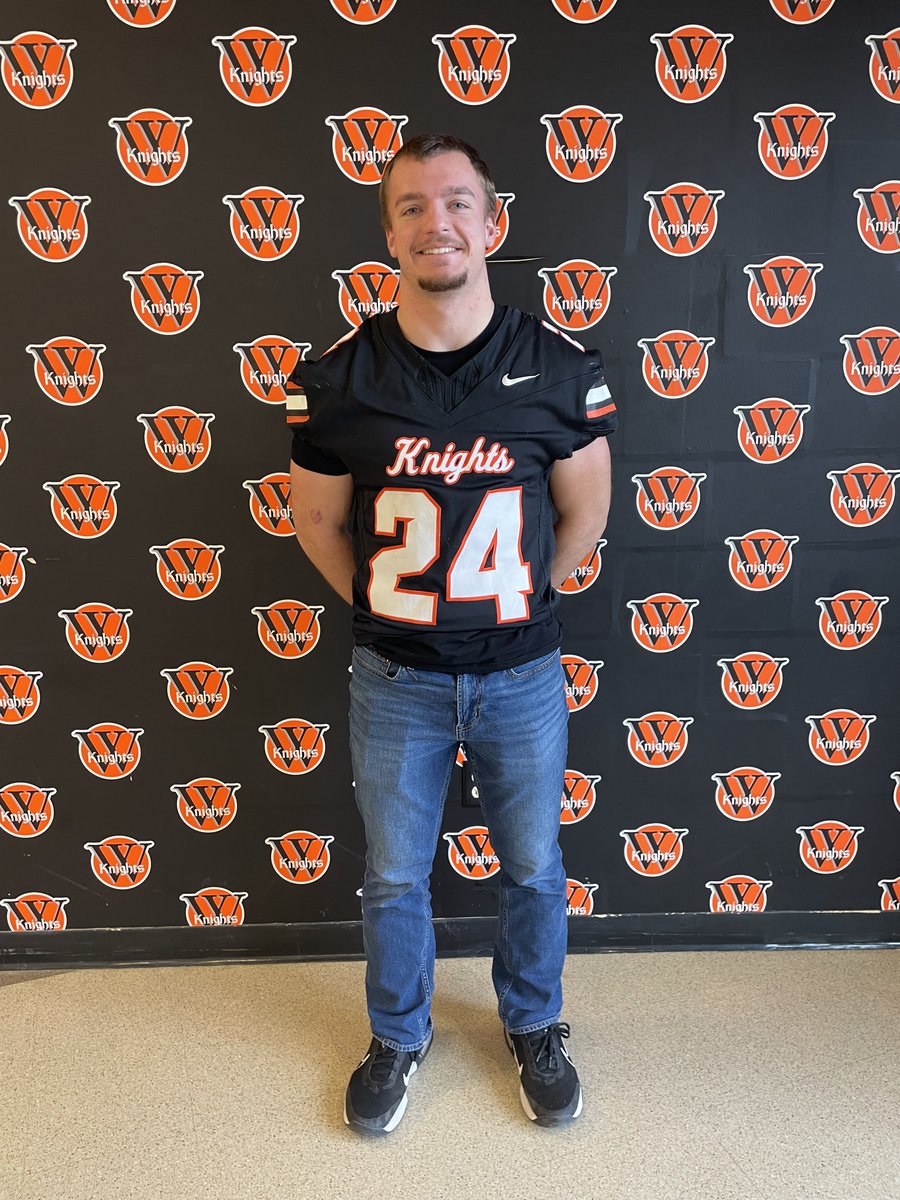 CarterT32706's tweet photo. Thanks @Coach__Buck_ and @winterc22 for a great visit and offer to play football @WartburgFB 
@NCSA_CoachP https://t.co/HFIlrTlyKg