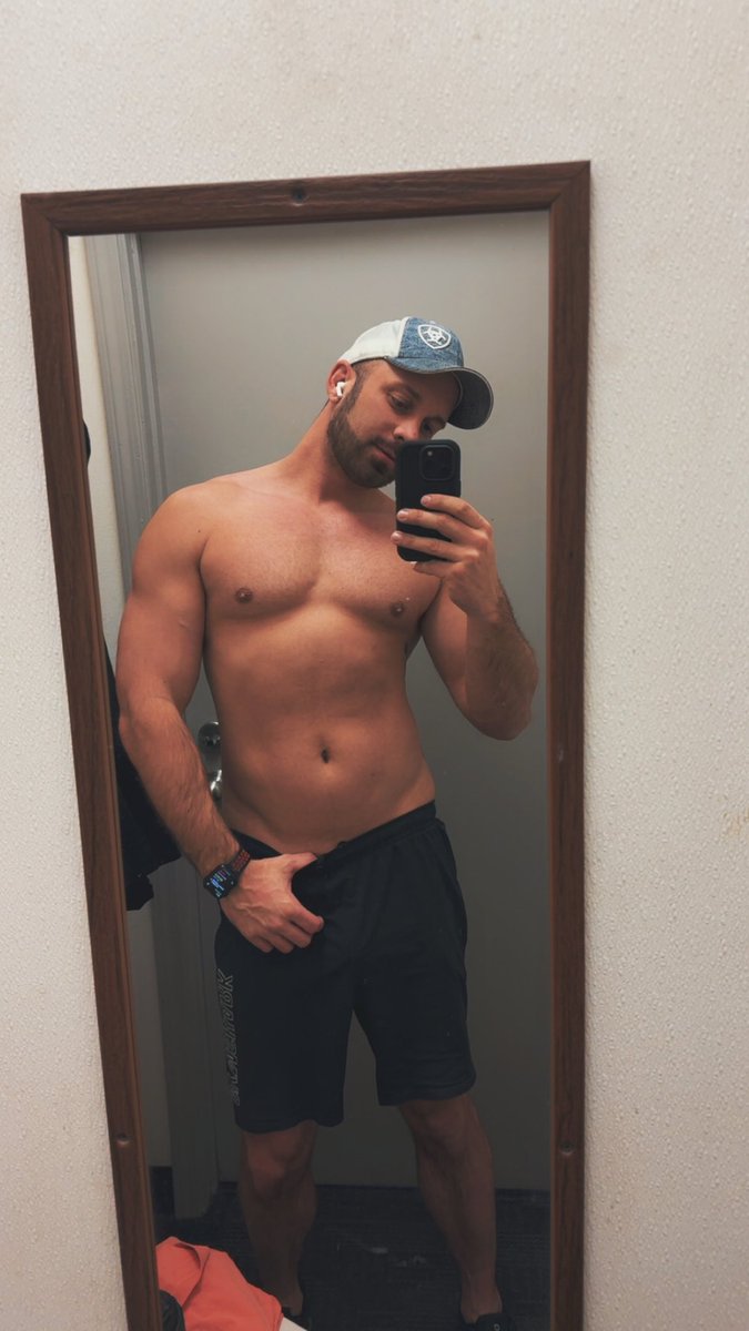 WestonHayesxxx tweet media