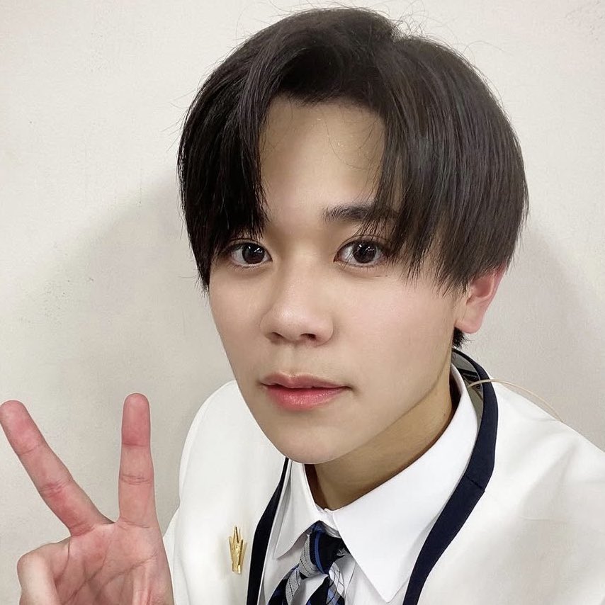 ひざ借りよう tweet media