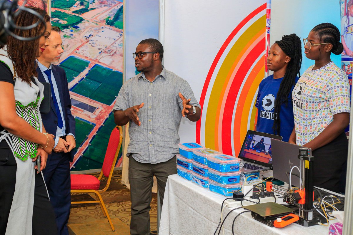 🤩 Le SAFEN s’inscrit dans une dynamique durable.
La 2ᵉ édition a rassemblé plus de 400 participantes, avec des échanges de haut niveau. 
En 2026, le SAFEN monte en puissance à l’ère de l’IA.
👉🏽 Inscrivez-vous : bit.ly/safen_2026
#SAFEN2026 #Wasexo