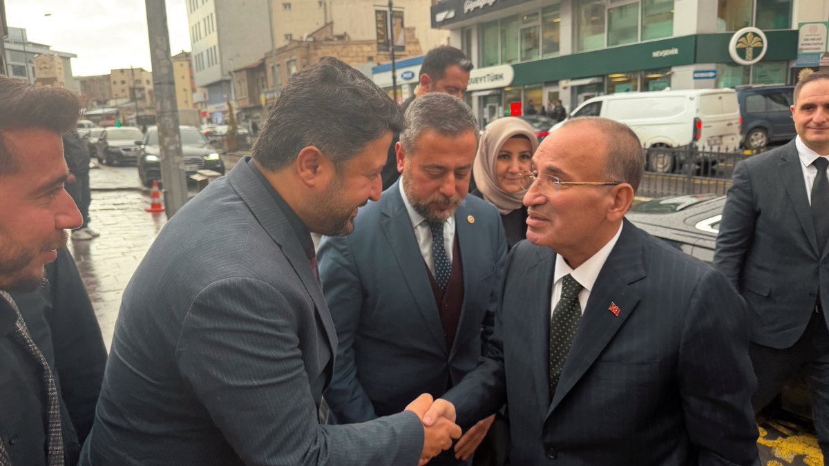 EmreCaliskan_50's tweet photo. 📍 İl Başkanlığımızdayız

Tecrübesiyle devlet hafızasına, duruşuyla millet iradesine değer katan;
Önceki dönem Adalet Bakanımız, Şanlıurfa Milletvekilimiz ve Türkiye Büyük Millet Meclisi Başkanvekilimiz
Sn. @bybekirbozdag’ı İl Başkanlığımızda misafir etmenin memnuniyetini yaşadık.

Şehrimiz ve teşkilatımız adına verimli istişarelere vesile olan bu nazik ziyaretleri için teşekkür ediyoruz.