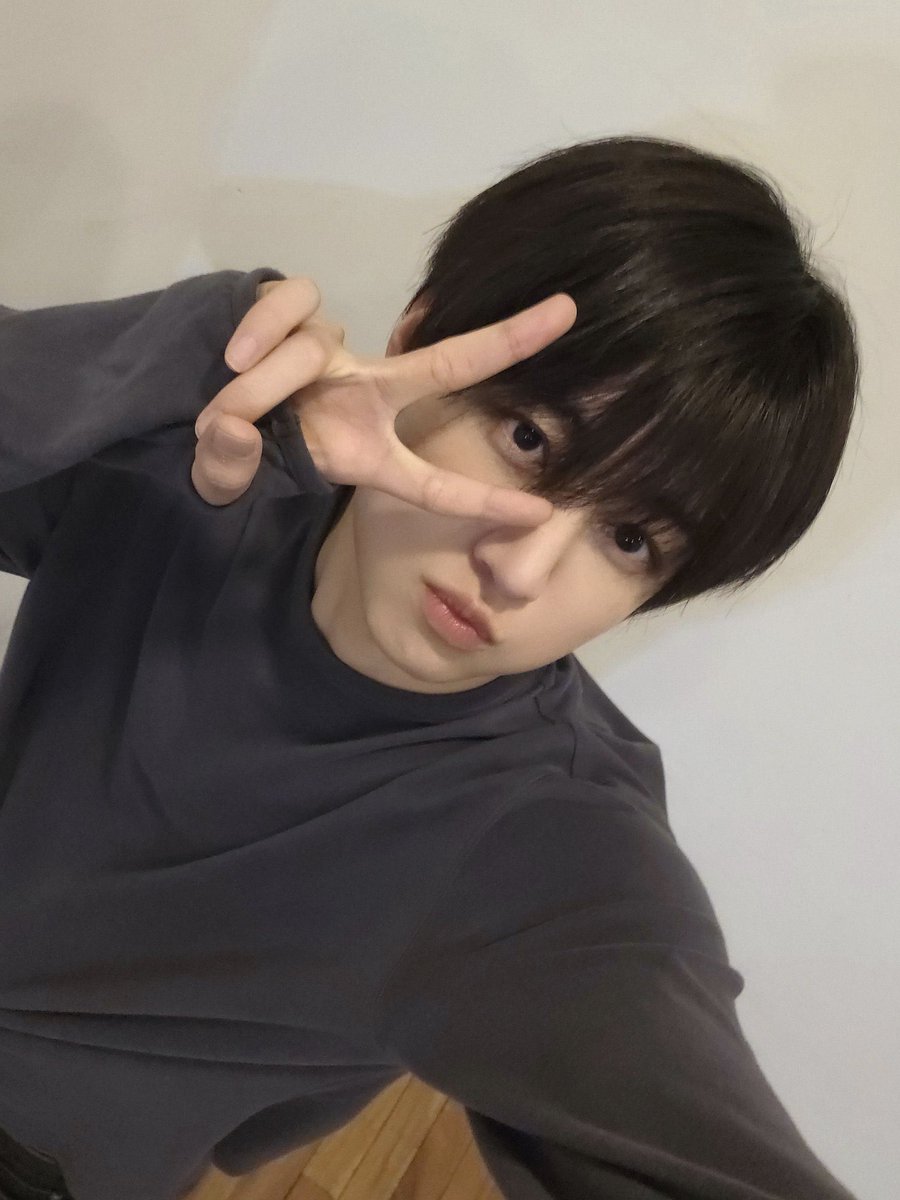 yongfiles's tweet photo. 260130 🐰🫧 https://t.co/6iKngvgdBW