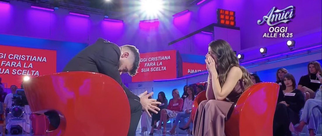 i_buona's tweet image. un romano ed un napoletano arrivano alla scelta, ho un dejavu
#uominiedonne