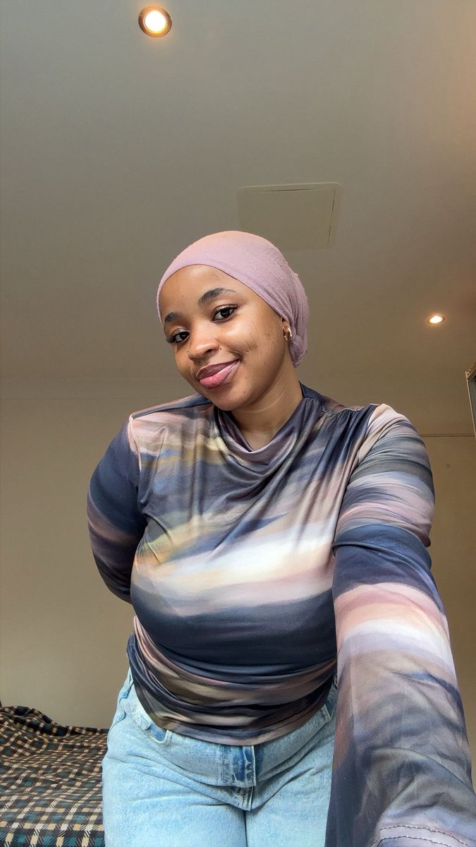 DalhatuFatimah's tweet image. ❤️🪐