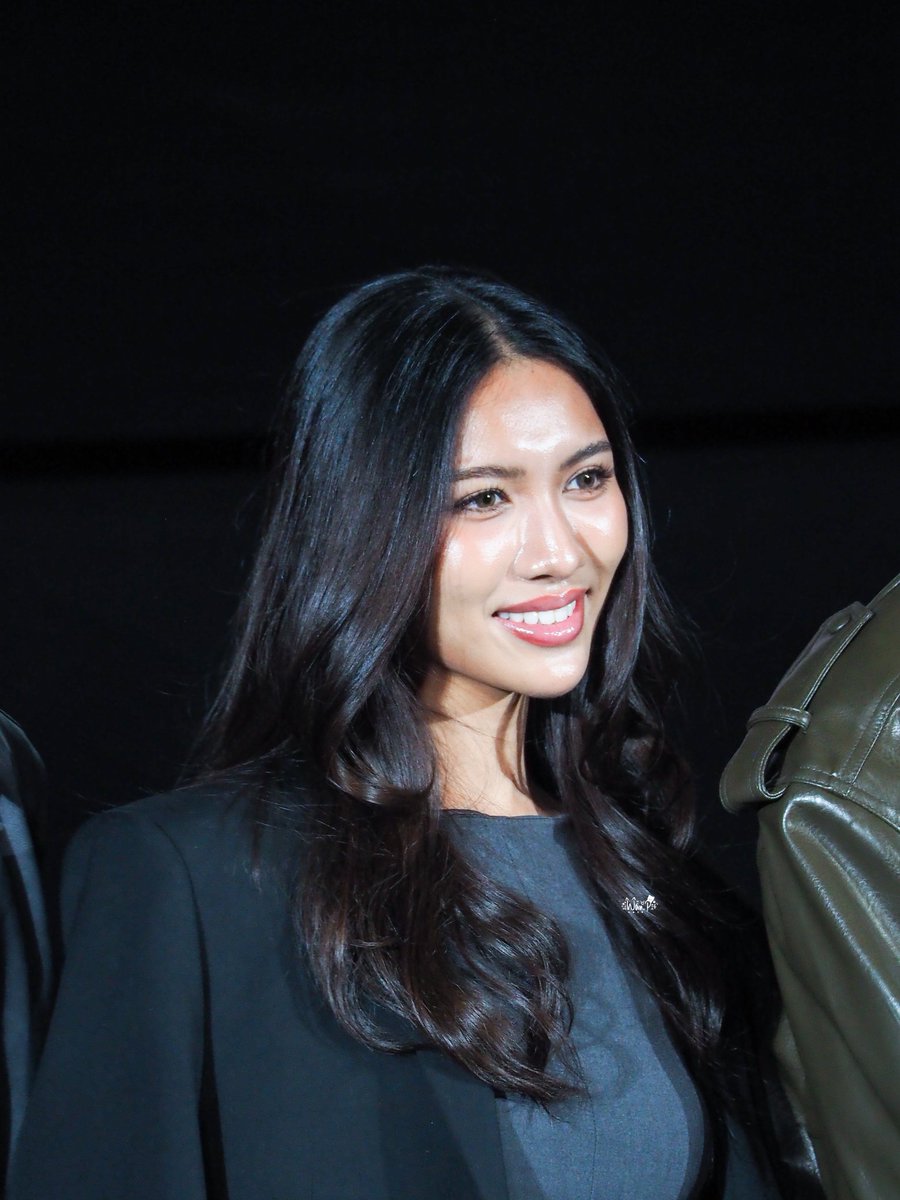 แม่น้องธูปกับชบาสวยม้ากกกก🥺💕

SINGSA LATAI FINAL EP

#สิงสาลาตาย 
#สิงสาลาตายFINALEP 
#GoddessBlessYouFromDeath