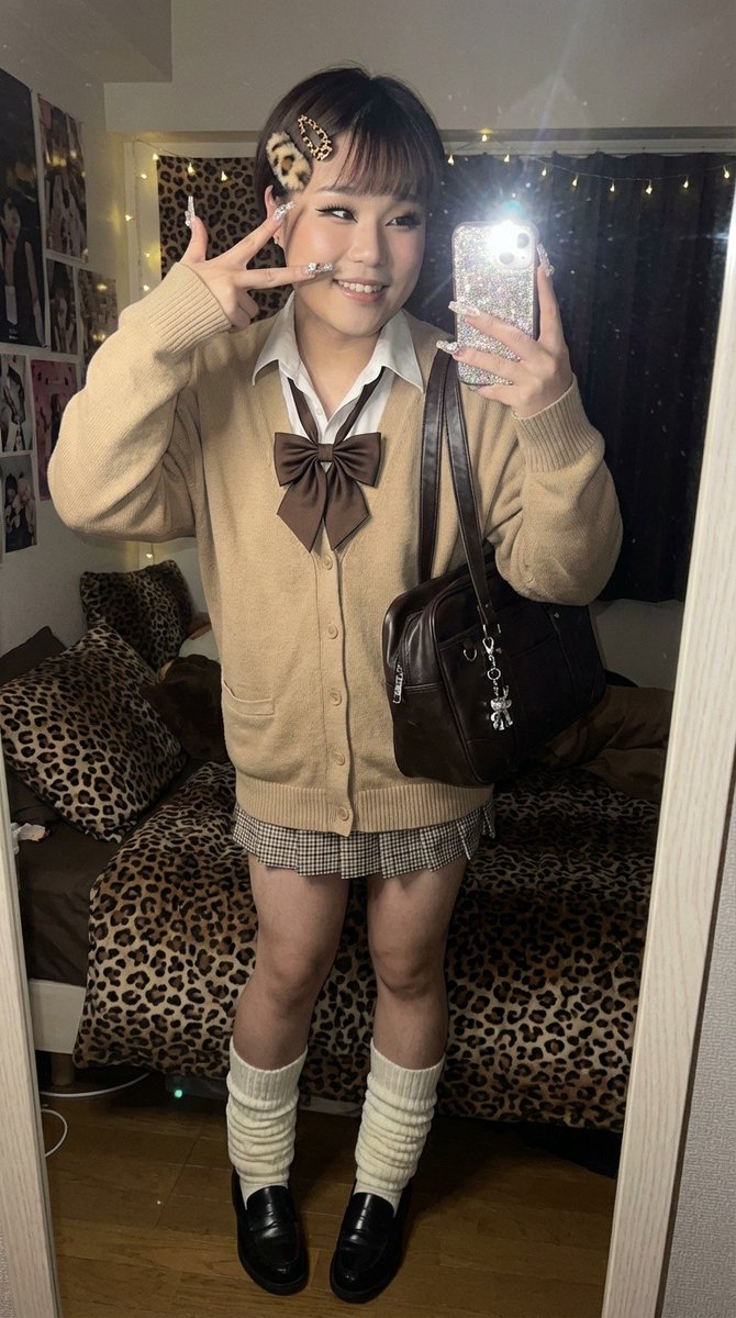 이제 30명 있으면 저도 천팔로워가 됩니다
💕💕