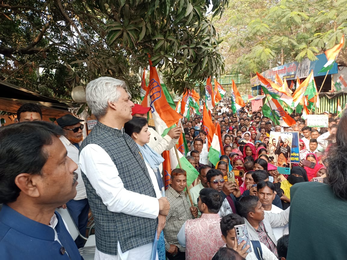 SIR শুনানির নামে সাধারণ মানুষকে অকারণ হয়রানি করবার প্রতিবাদে ও সুষ্ঠুভাবে SIR শুনানি সম্পন্ন করবার দাবিকে সামনে রেখে মালদা জেলা কংগ্রেস কমিটির বিক্ষোভ সভা এবং প্রতিবাদ মিছিল সাথে জেলা সমাহর্তার  নিকট ডেপুটেশন প্রদান কর্মসূচি।