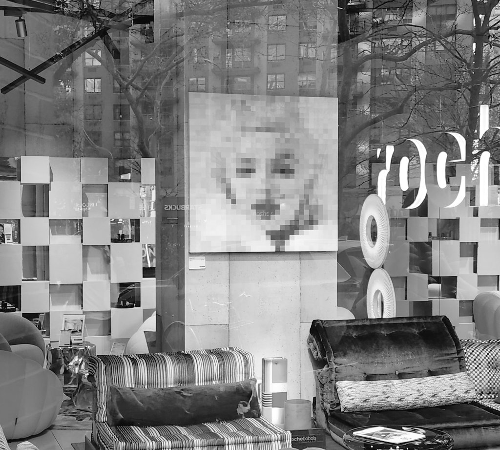 Share your graffiti or street art captures!