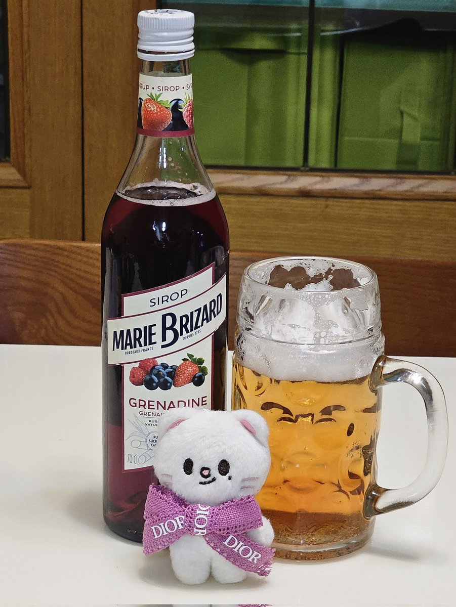 디올💙현진
#HYUNJINxDior