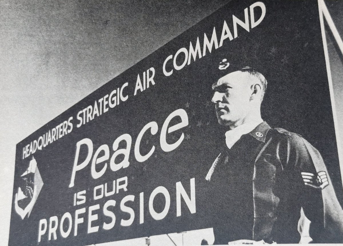 EenOplettendeHaagseBurger tweet media