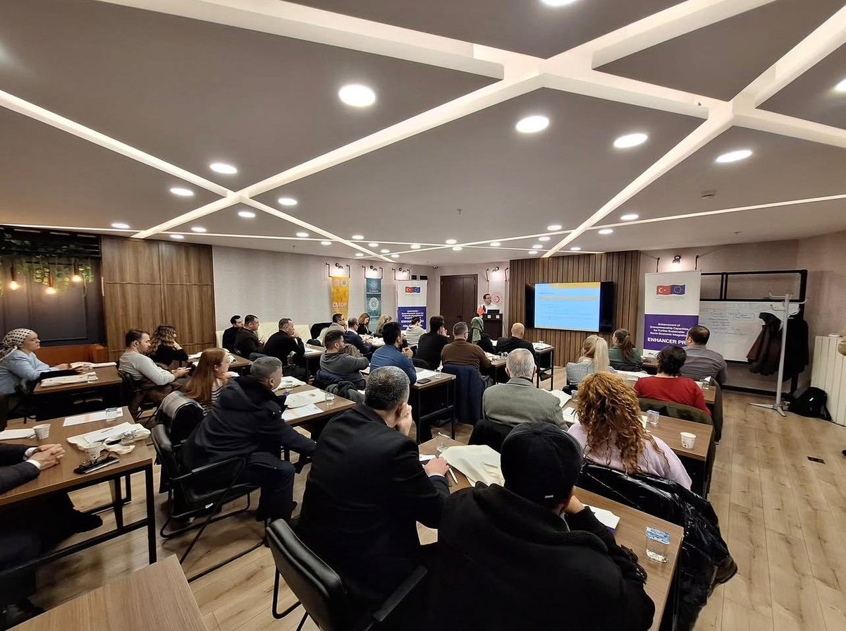 HKÜ OSB Teknokent olarak Gaziantep-İpekyolu Kalkınma Ajansı ev sahipliğinde; AB finansmanı, T.C. Sanayi ve Teknoloji Bakanlığı Kalkınma Ajansları Gen. Müd. ve ICMPD ile yürütülen ENHANCER PRO Projesi – Ortak Kullanım Tesisleri Hibe Programı 2. Bilgilendirme Toplantısındaydık.