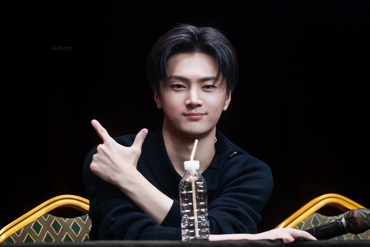 4𝒆𝒗𝒆𝒓. tweet media