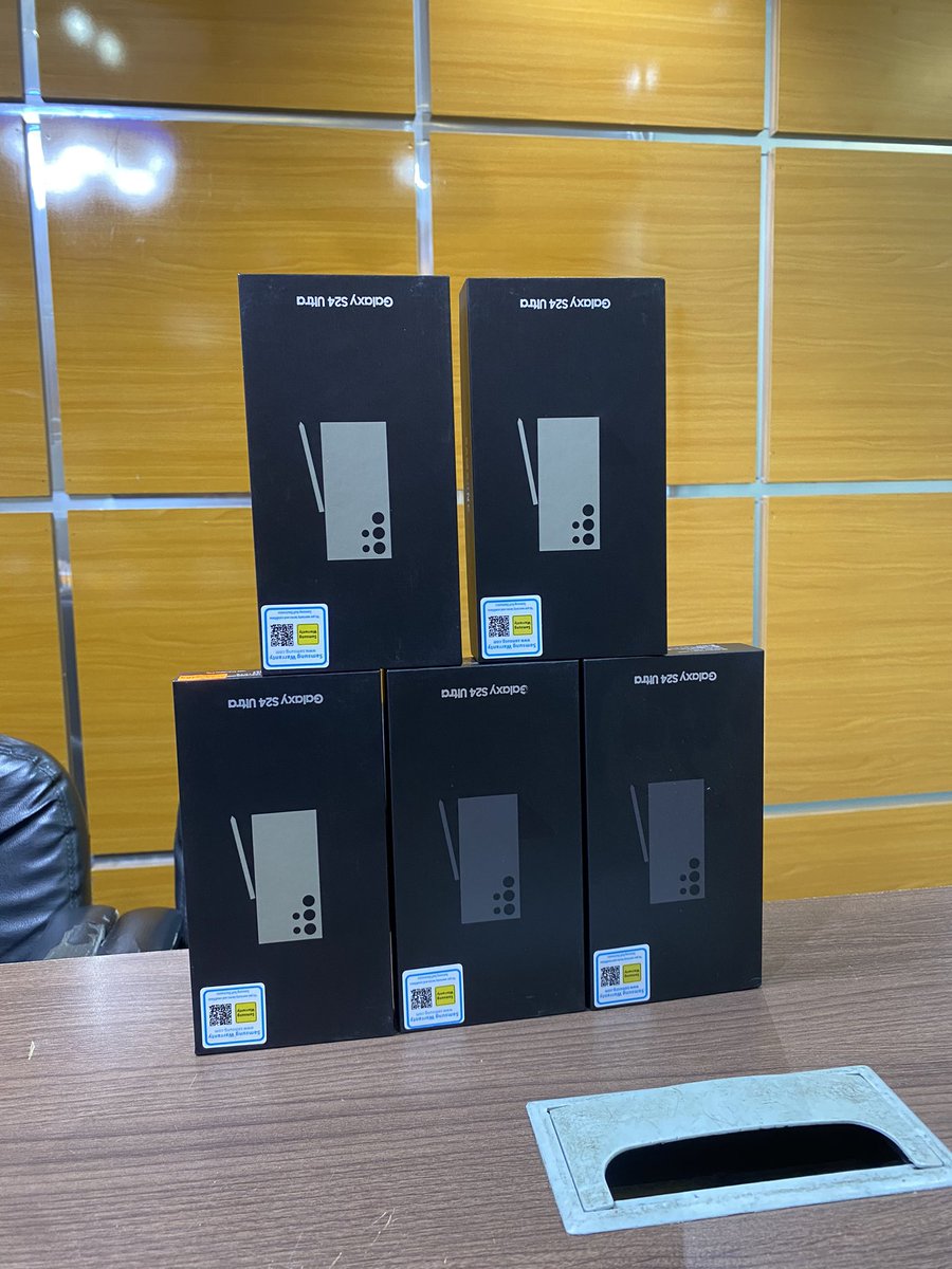 Jay Plug Gadgets tweet media