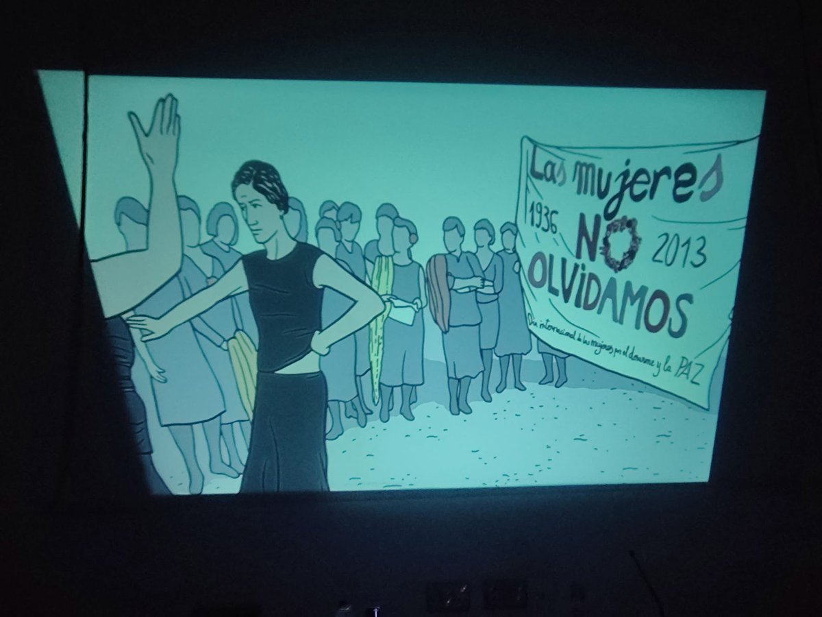 Os dejamos algunas imágenes de la presentación del cómic "Sin olvido. Un viaje por la memoria antifascista" de Ruben Uceda. Interesante exposición y posterior coloquio sobre la memoria, el olvido y la transición. Muchas gracias al autor y a todas las personas asistentes.