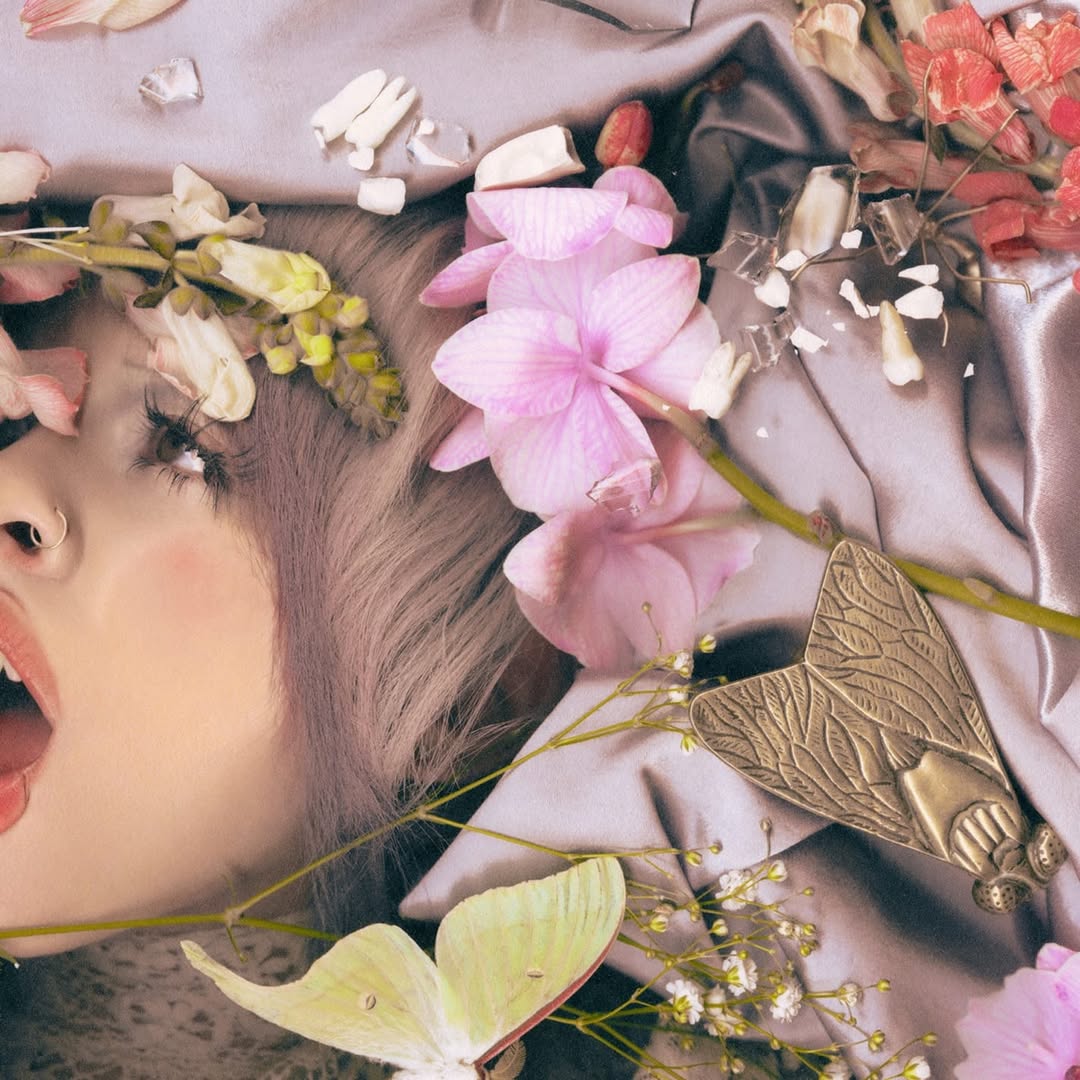 acessommbr's tweet image. HITOU! O single "POSSESSION", de Melanie Martinez, debutou com +1,891,360 MILHÃO de streams no Spotify.

É o maior debut de Melanie no Spotify Global Chart, se encontrando em #55.