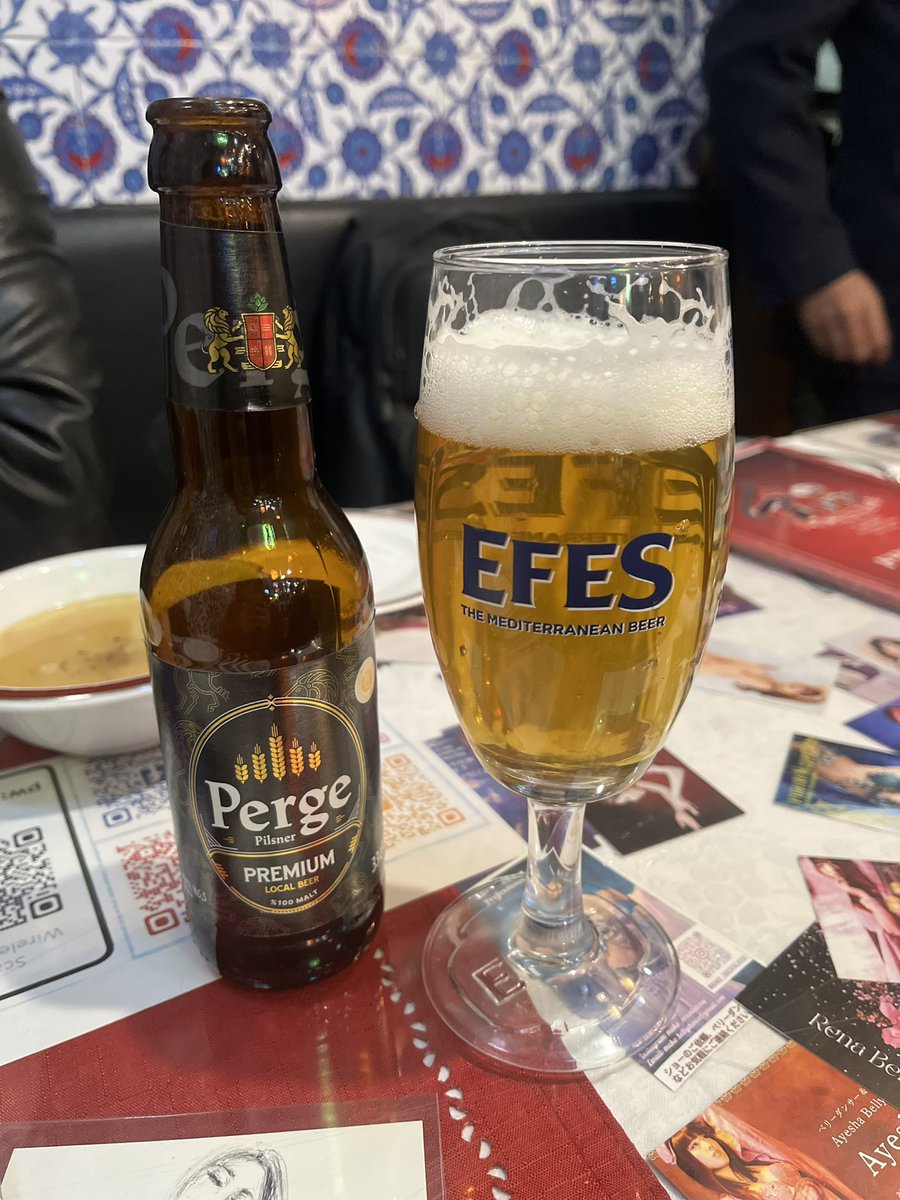 今日は横浜の関内アリババというトルコ料理屋さんでJunoさんのベリーダンスショー✨ショーも素敵だったし、お料理も美味しかった💗Junoさんはお誕生日ということでみんなでお祝い🎉
年末に一緒にイベントをしたLaLaさんもいらして、また3人で会えて嬉しかったです✨