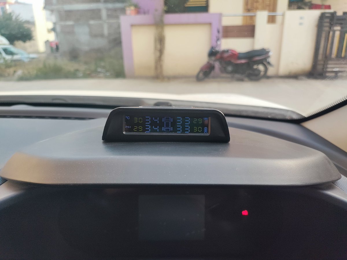 BaluGorade's tweet photo. Installed an internal TPMS in my Nexon. 

> One of the most practical safety upgrades, especially for highway drives.

> It shows real-time tyre pressure and temperature and gives instant alerts if anything goes out of range.

> The display is solar-powered and can also be charged via USB.

> It comes with 5-year support, and every part is replaceable.

> Proper and equal tyre pressure improves stability, braking, fuel efficiency and tyre life.

> Cost: ₹2,600 for the TPMS + ₹400 for installation.
