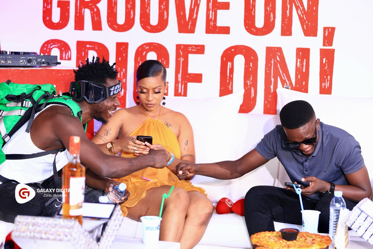 100.2 Galaxy FM Zzina! tweet media