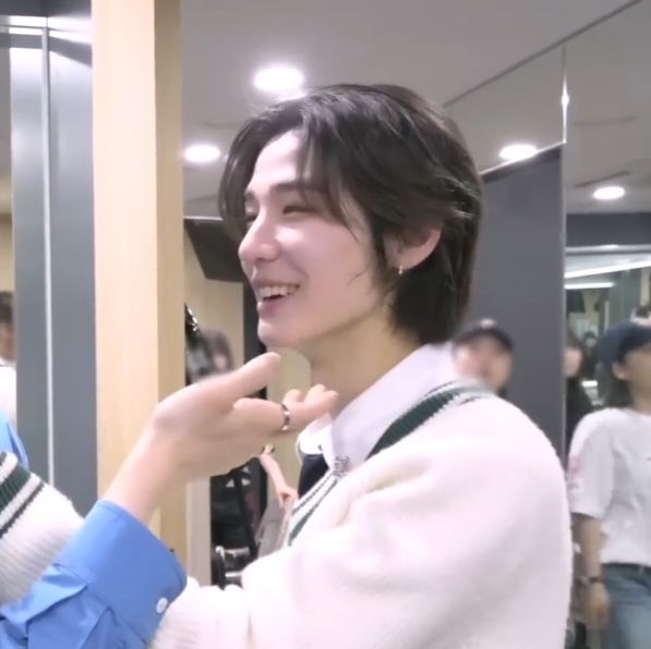 lune ୨୧ tweet media