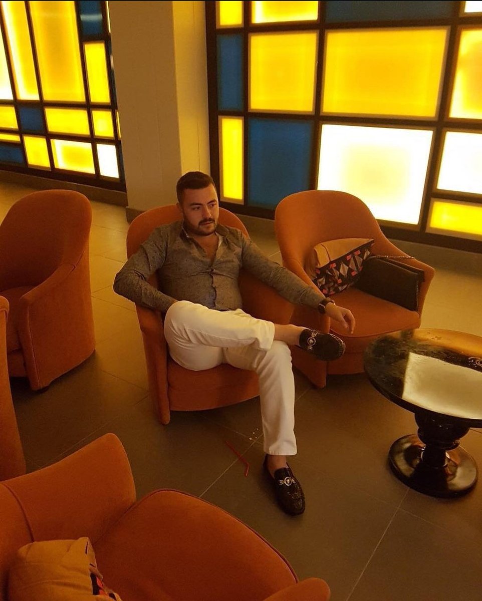 Efendin bekliyor it!

Your master is waiting dog!

#mentaplay #mnwo #türksahip #türkefendi #efendi