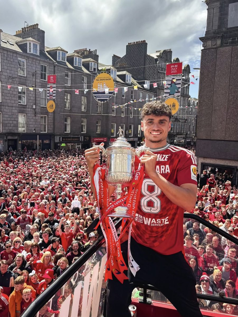 Will Phillips tweet media