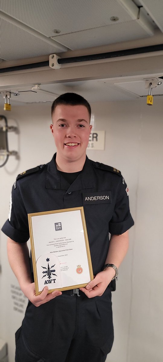 HMS Duncan tweet media