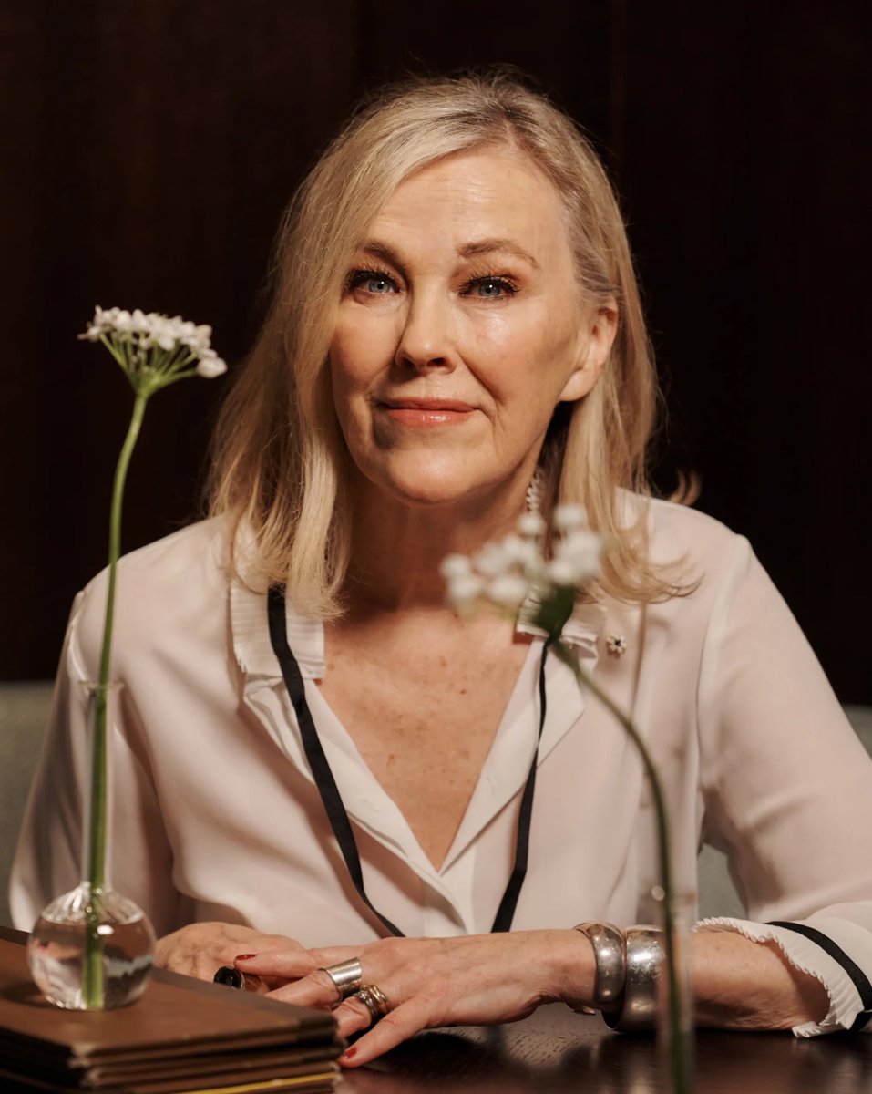 vlovesemma's tweet photo. catherine o'hara, a wonderful actress, person and icon that will be forever in our hearts. thank you for the MANY laughs. 🕊️❤️ https://t.co/YYNYDGBqUK