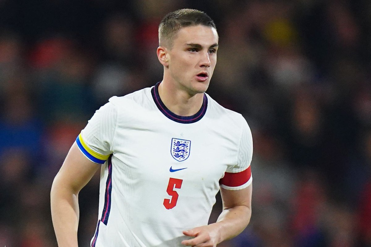 Nuno Espirito Santo wants West Ham to sign a defender before the window closes.

He has identified Southampton's Taylor Hardwood-Bellis as a target, with talks ongoing.

[<a href="/JacobSteinberg/">Jacob Steinberg 🎗️</a>] #WHUFC #COYI