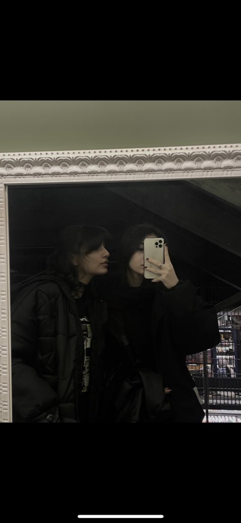 I still can’t believe i lost you sama.
you don’t belong in a grave my sweet girl please wake up and tell me this is all a horrible nightmare.
#سما_اسماعیلی