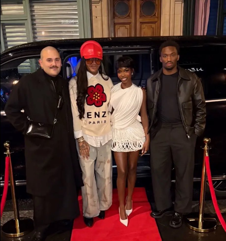 Olandria and the Reismans stun in new photo from their team dinner.