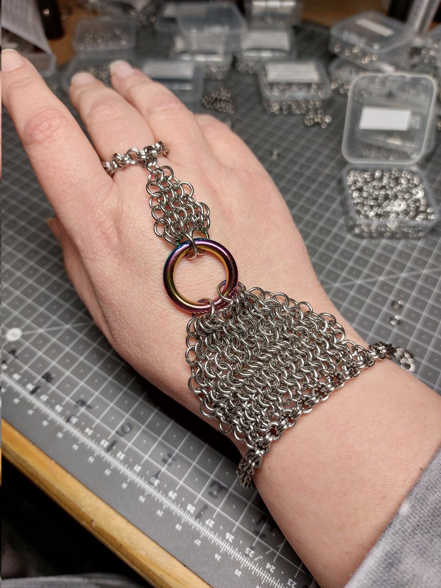 Freakily Unique tweet media