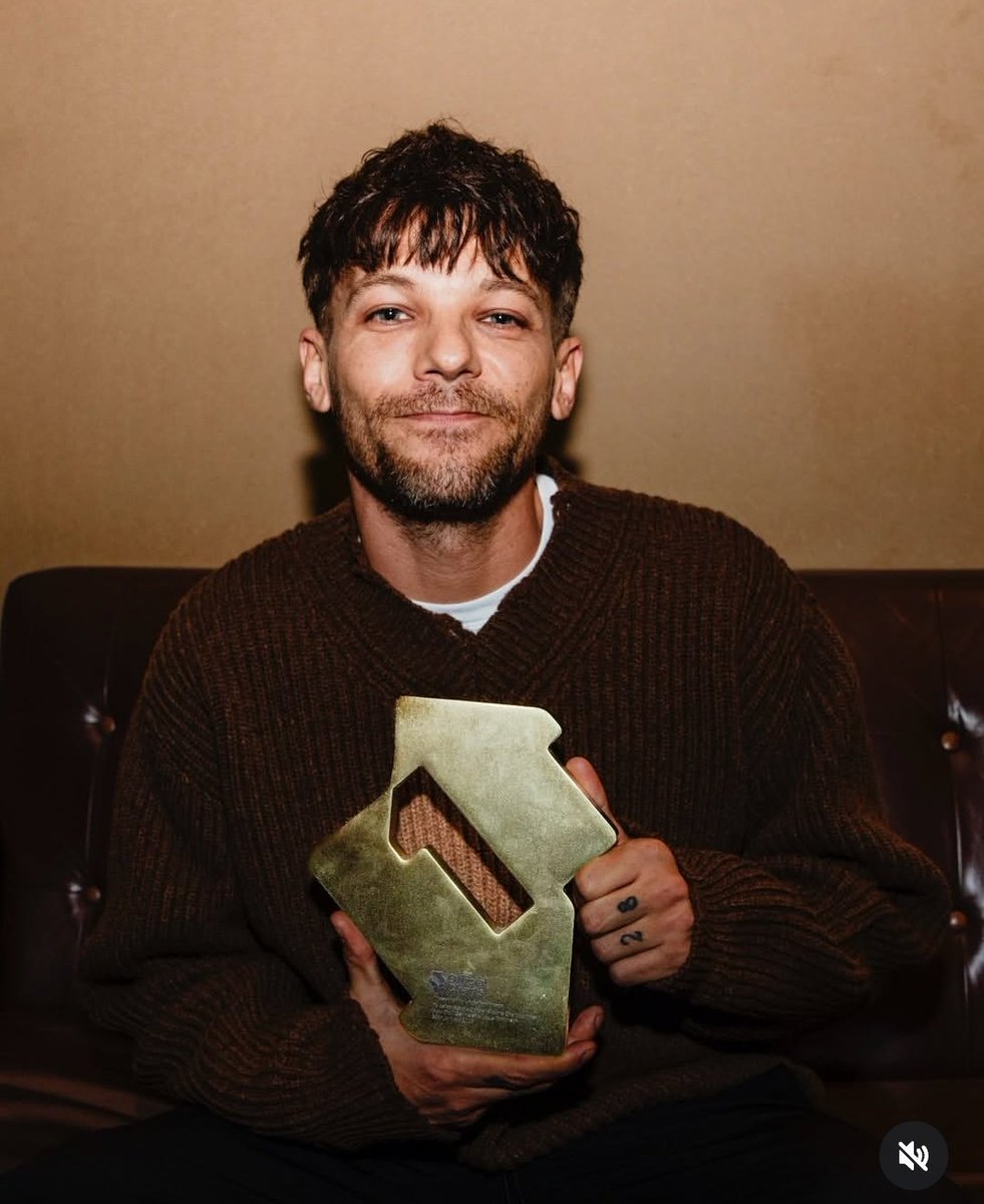 #HARRYLOUYEAR